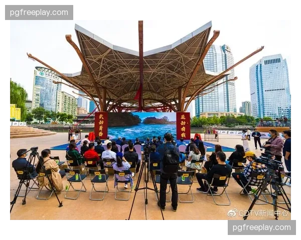 当前阶段体育综艺与职业赛事联播 拓宽运动单品的受众触达面